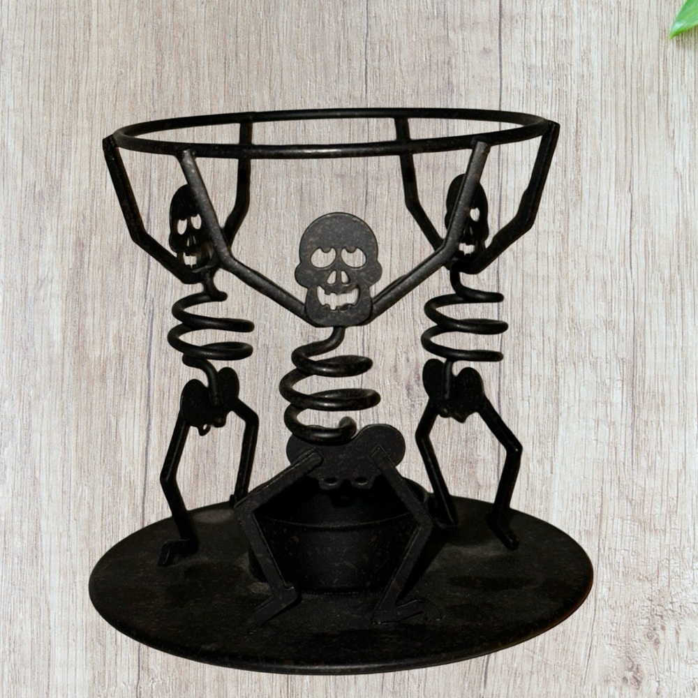 PartyLite Mr. Bones HALLOWEEN Aroma Melts Wax Warmer Retired P8603 Black Metal. - Picture 14 of 16
